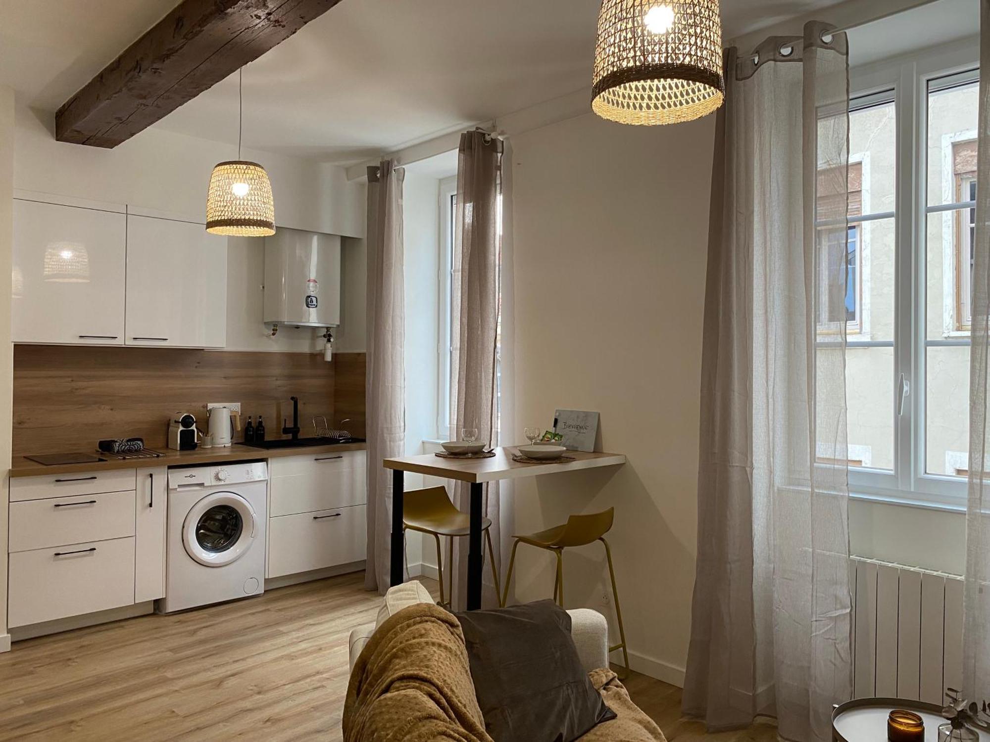 Le Pacha, En Hypercentre Vienne (Isere)